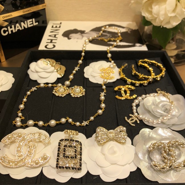 Chanel Necklace CE10795