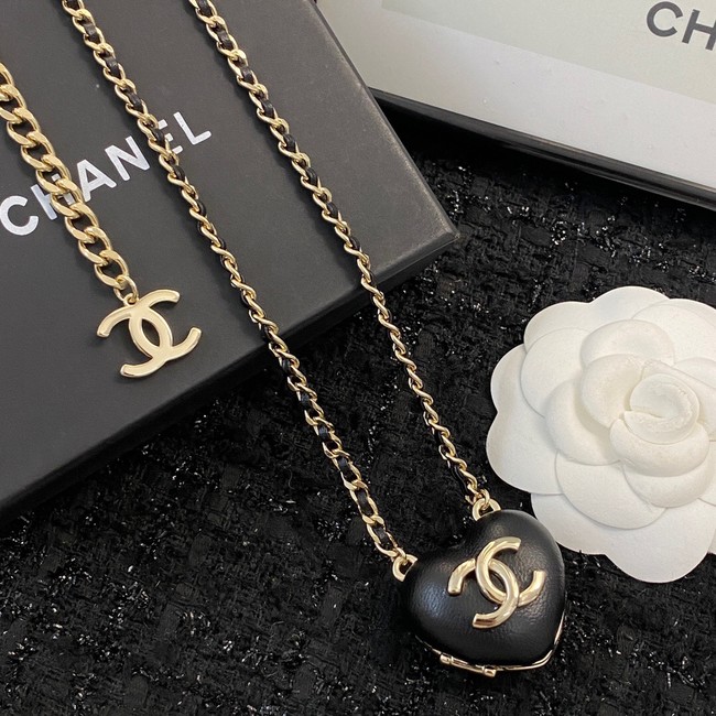 Chanel Necklace CE10909