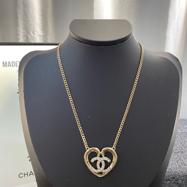Chanel Necklace CE10913