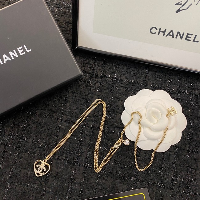 Chanel Necklace CE10915