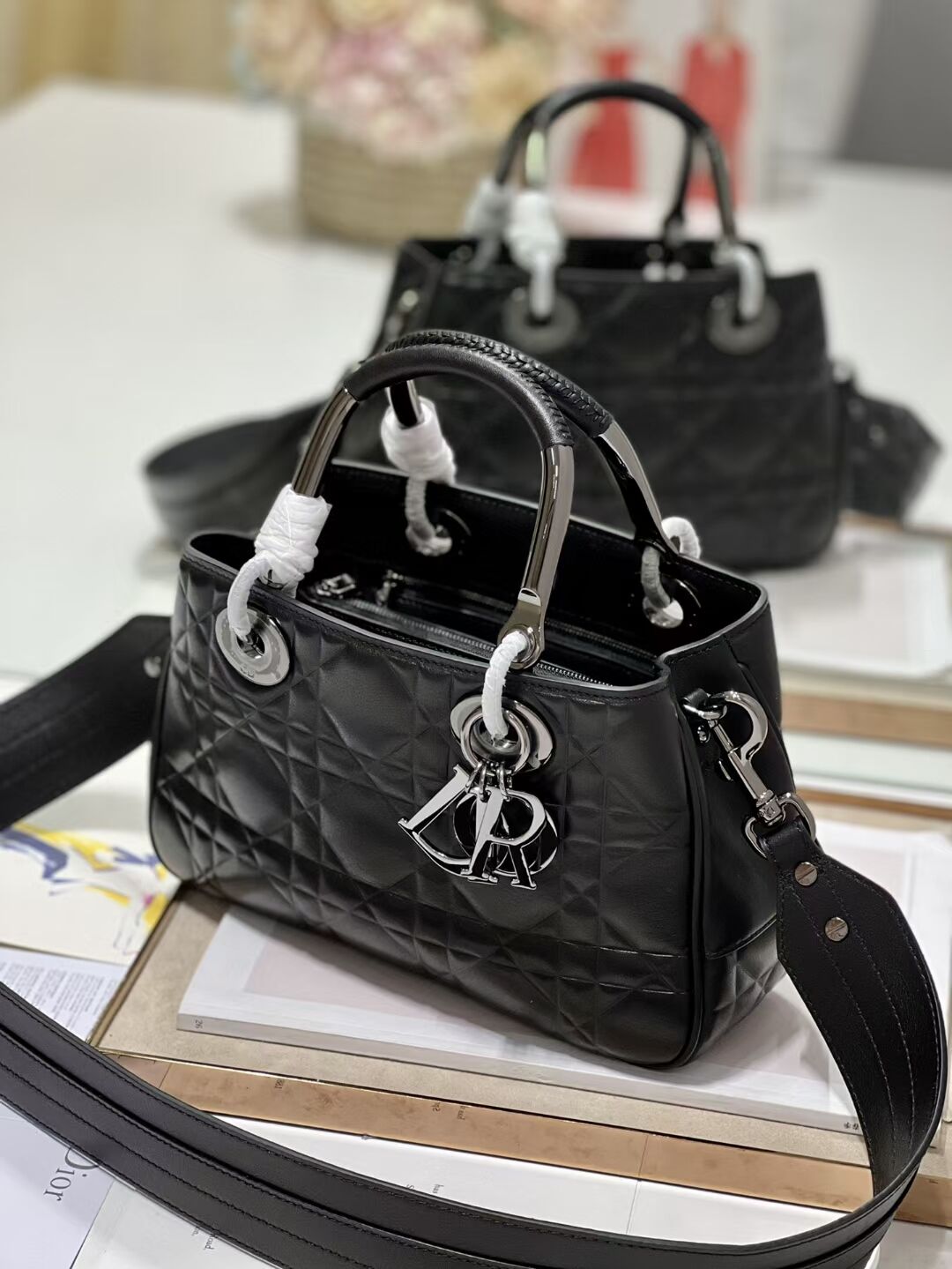 LADY DIOR TOP HANDLE MEDIUM BAG Latte Cannage Lambskin C9227 BLACK&BLACK