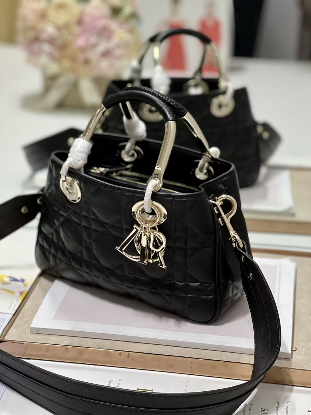 LADY DIOR TOP HANDLE MEDIUM BAG Cannage Lambskin C9227 BLACK&GOLD