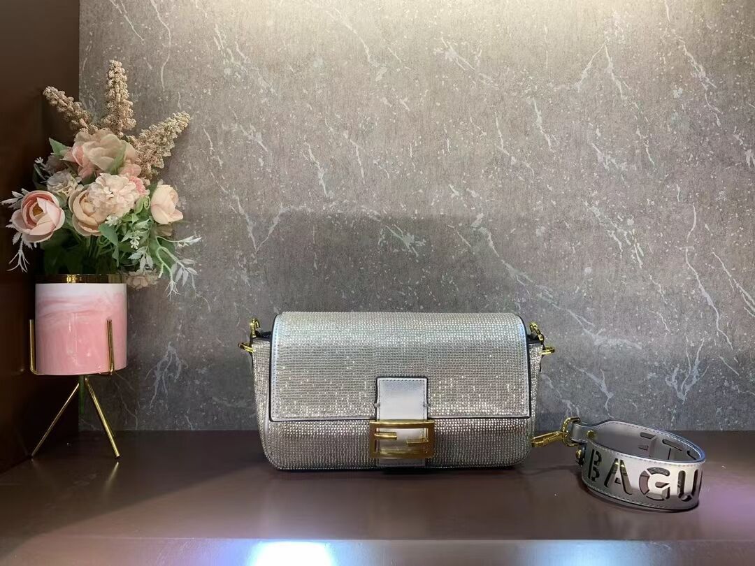 Fendi Baguette crystals and leather bag B0961 silvery 