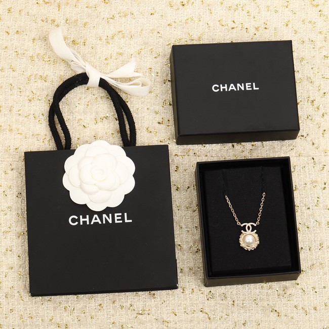 Chanel Necklace CE11037