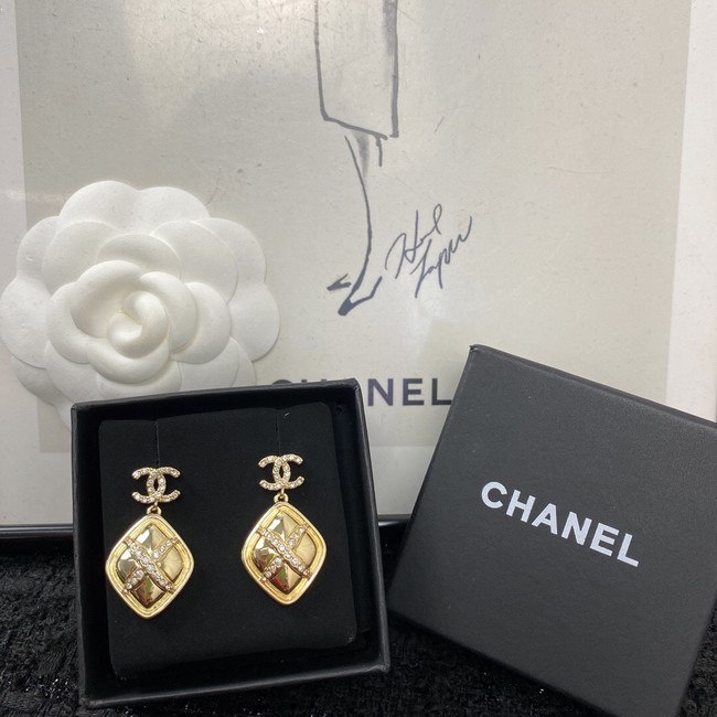 Chanel Earrings CE11171