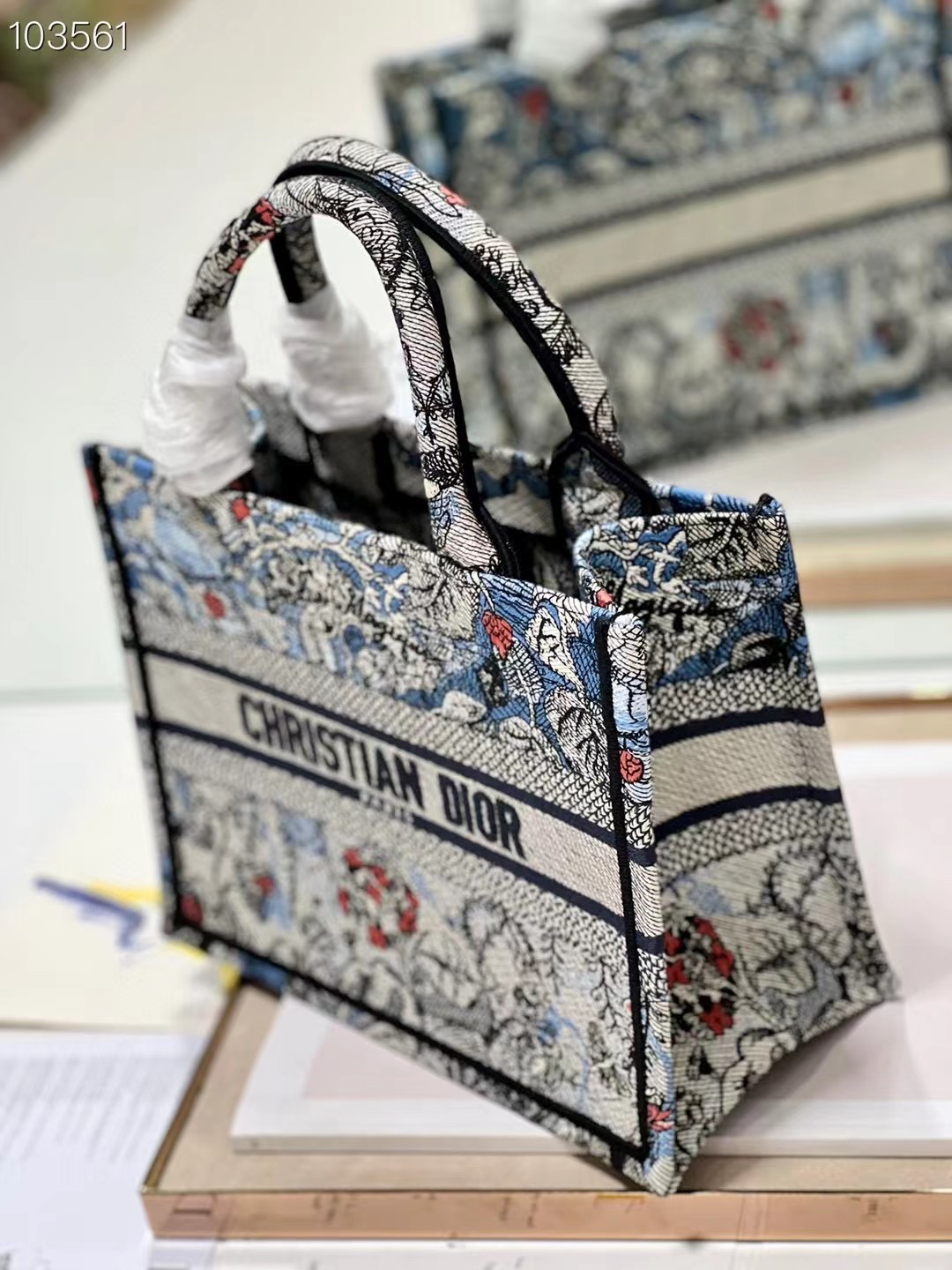 SMALL DIOR BOOK TOTE Embroidery M1265ZC