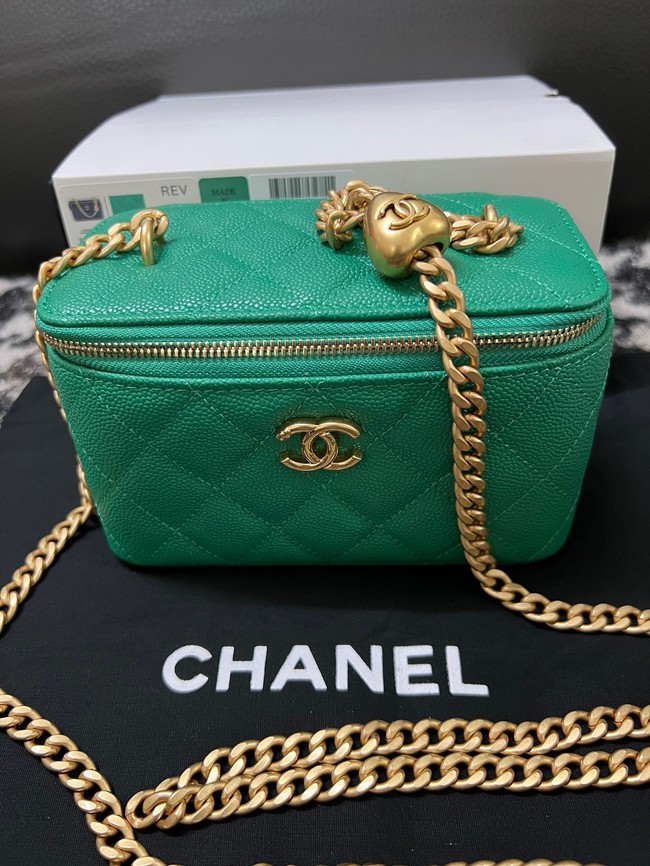 Chanel VANITY WITH CHAIN AP3120 green