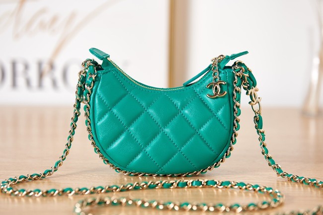 Chanel mini Lambskin & Gold-Tone Metal AS3232 green