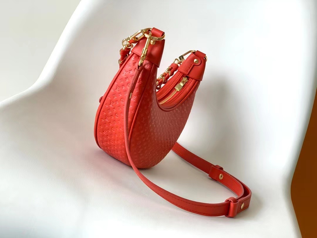 Louis Vuitton Loop M22594 Red