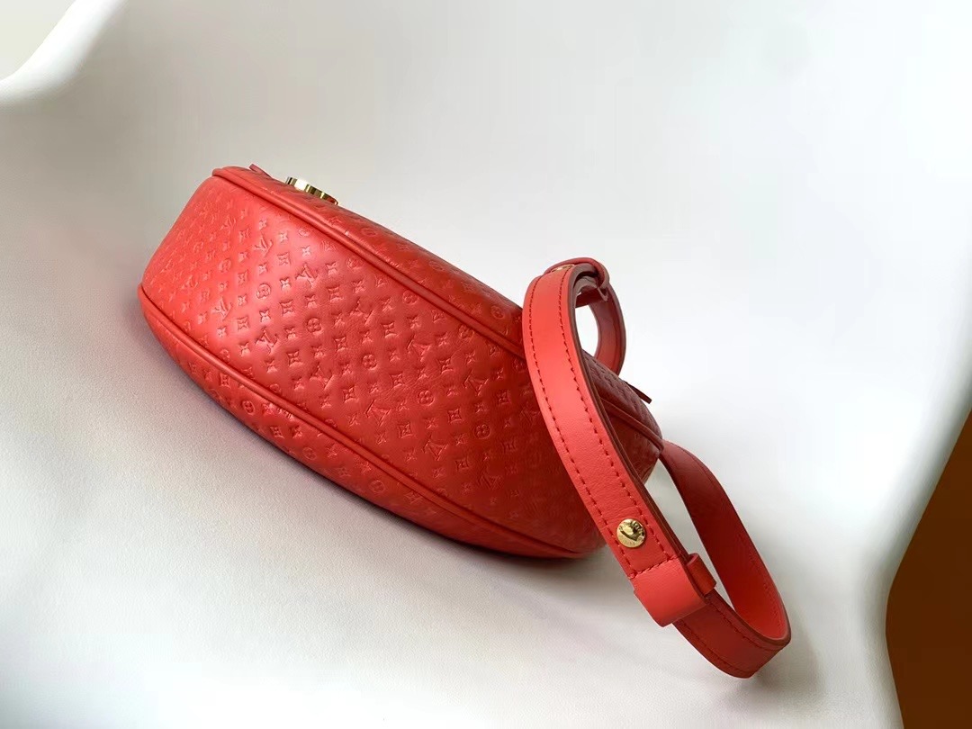 Louis Vuitton Loop M22594 Red