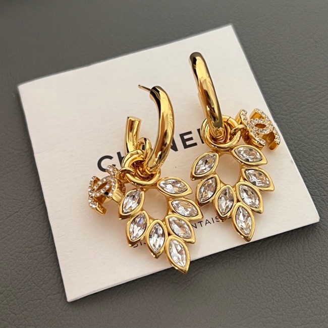 Chanel Earrings CE11304