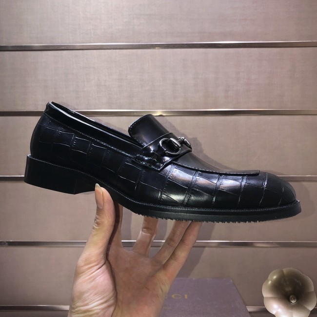 Gucci mens Shoes 93201-4