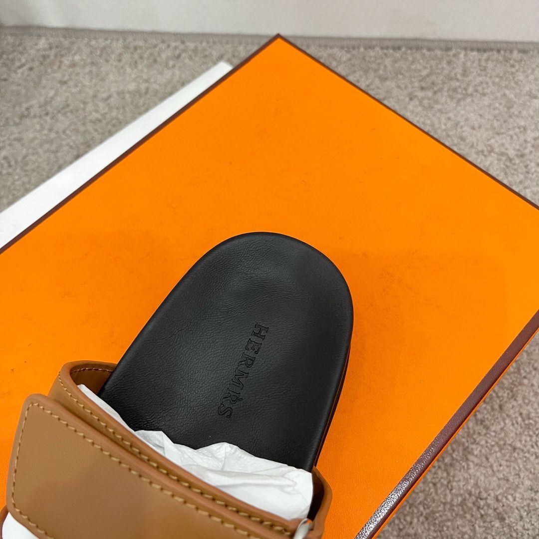 Hermes Shoes 2022 Chypre sandals HM63920 Brown
