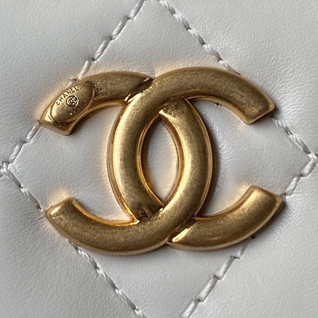 Chanel CLUTCH WITH CHAIN Lambskin & Gold Metal AP3243 WHITE