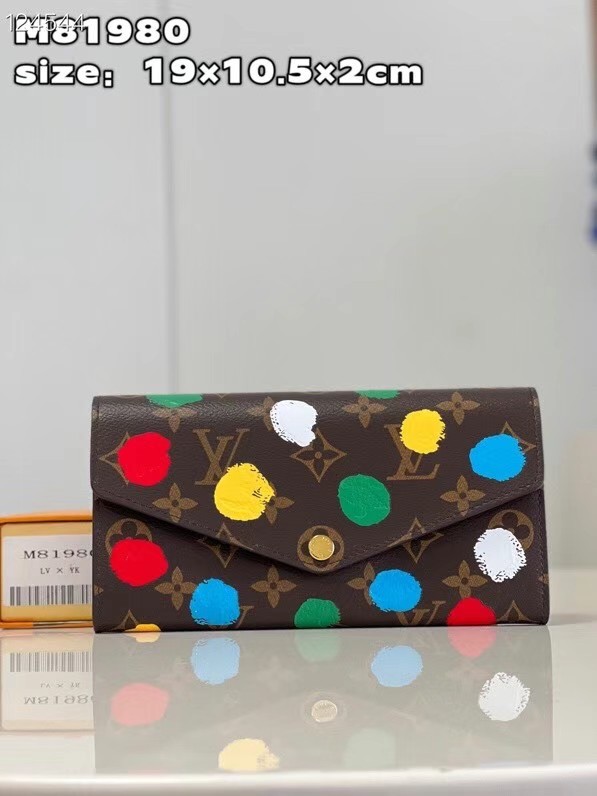 Louis Vuitton LV x YK Sarah Wallet M81980