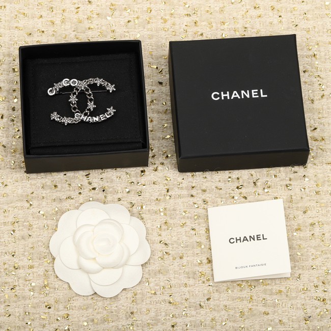 Chanel brooch CE11436