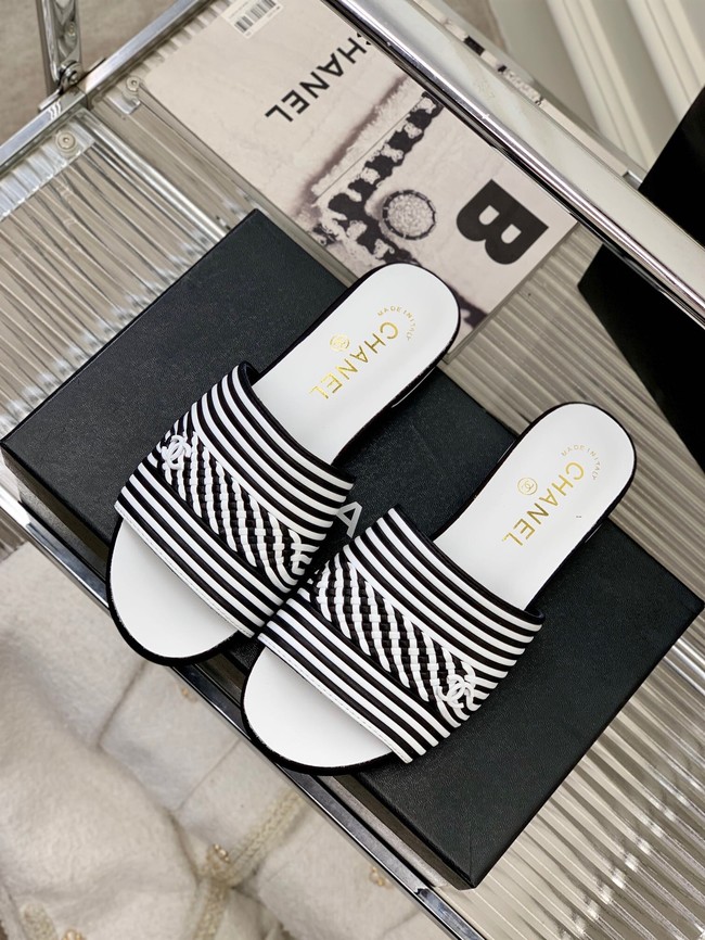 Chanel slippers Calfskin 93261-2