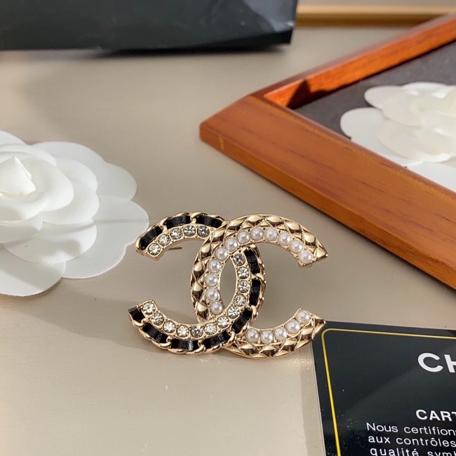 Chanel brooch CE11515