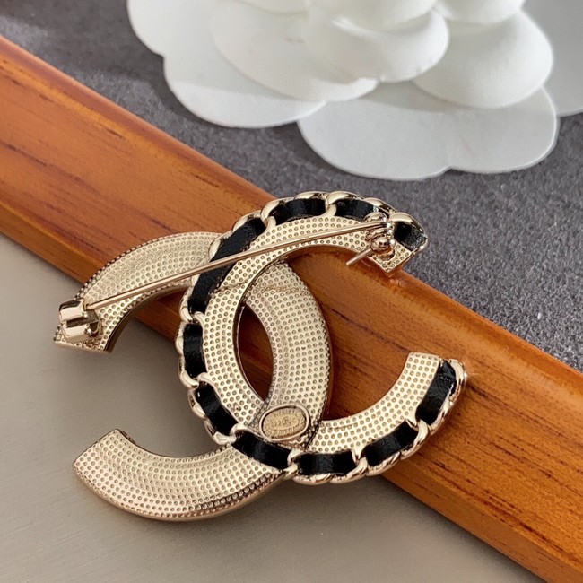 Chanel brooch CE11515