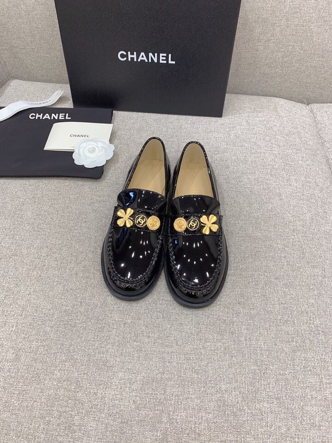 Chanel Womens leather lug sole loafer 93266-2