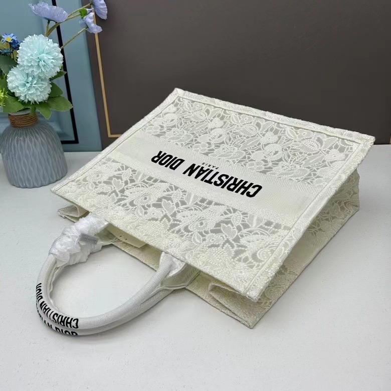 LARGE DIOR BOOK TOTE Effect M1286ZSEL White