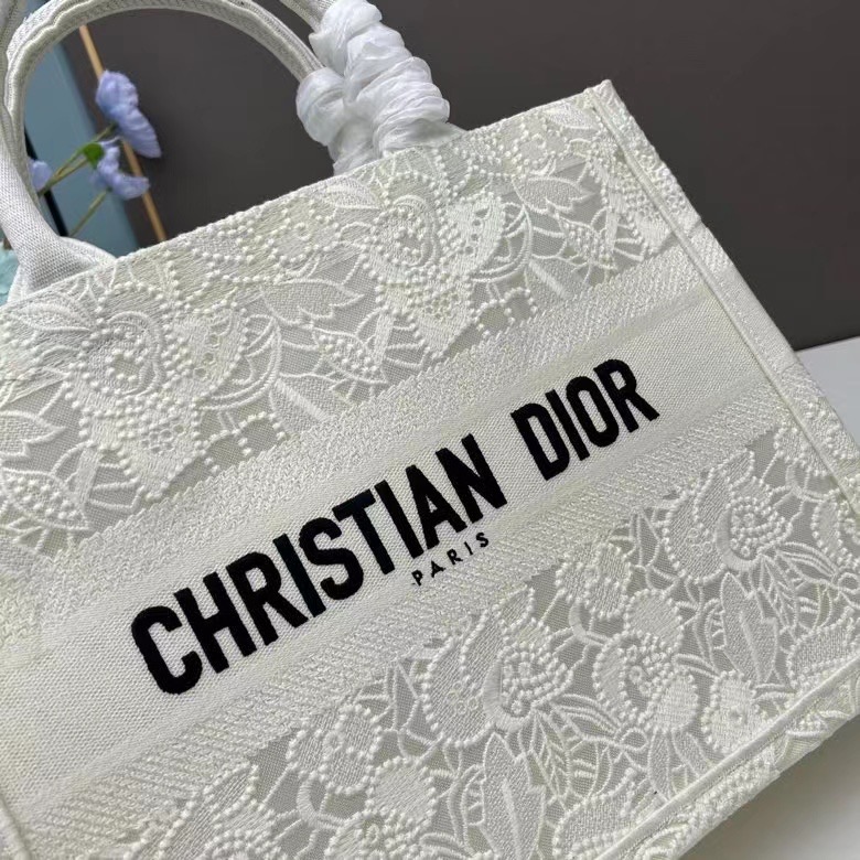 MEDIUM DIOR BOOK TOTE Effect M1296ZSEL White