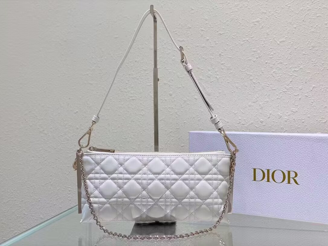 SMALL DIOR CD LOUNGE BAG Latte Supple Macrocannage Lambskin M2252ONG