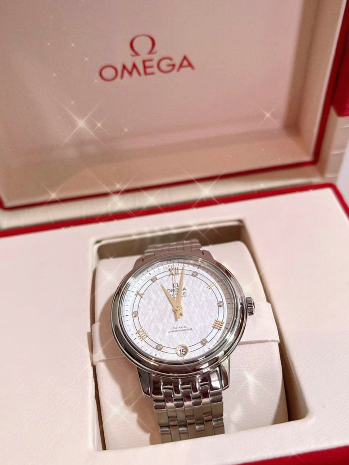 Omega Watch OMW00233