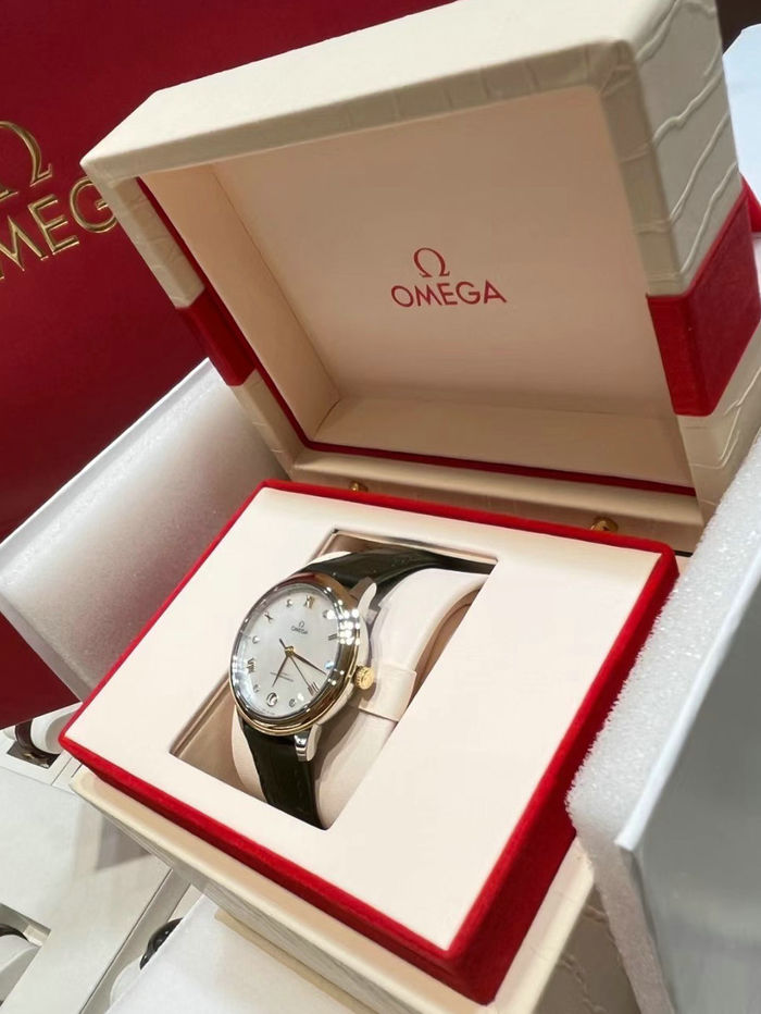 Omega Watch OMW00250