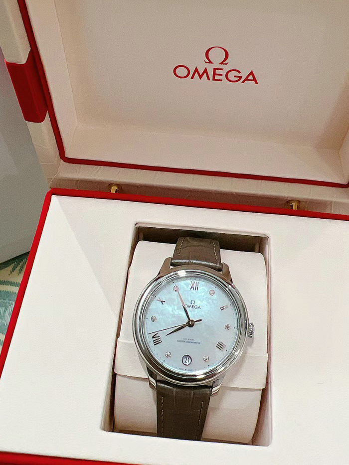 Omega Watch OMW00251
