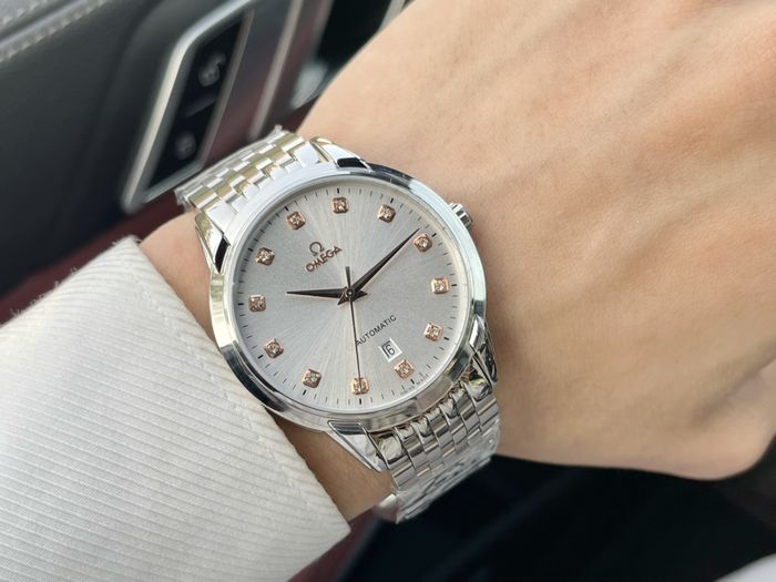 Omega Watch OMW00332-2