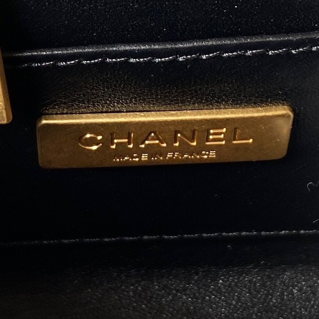 CHANEL SMALL VANITY CASE Lambskin & Gold-Tone Metal AS3973 black