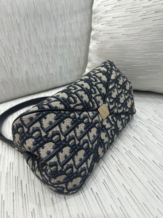 SMALL DIOR KEY BAG Blue Dior Oblique Jacquard M1844O