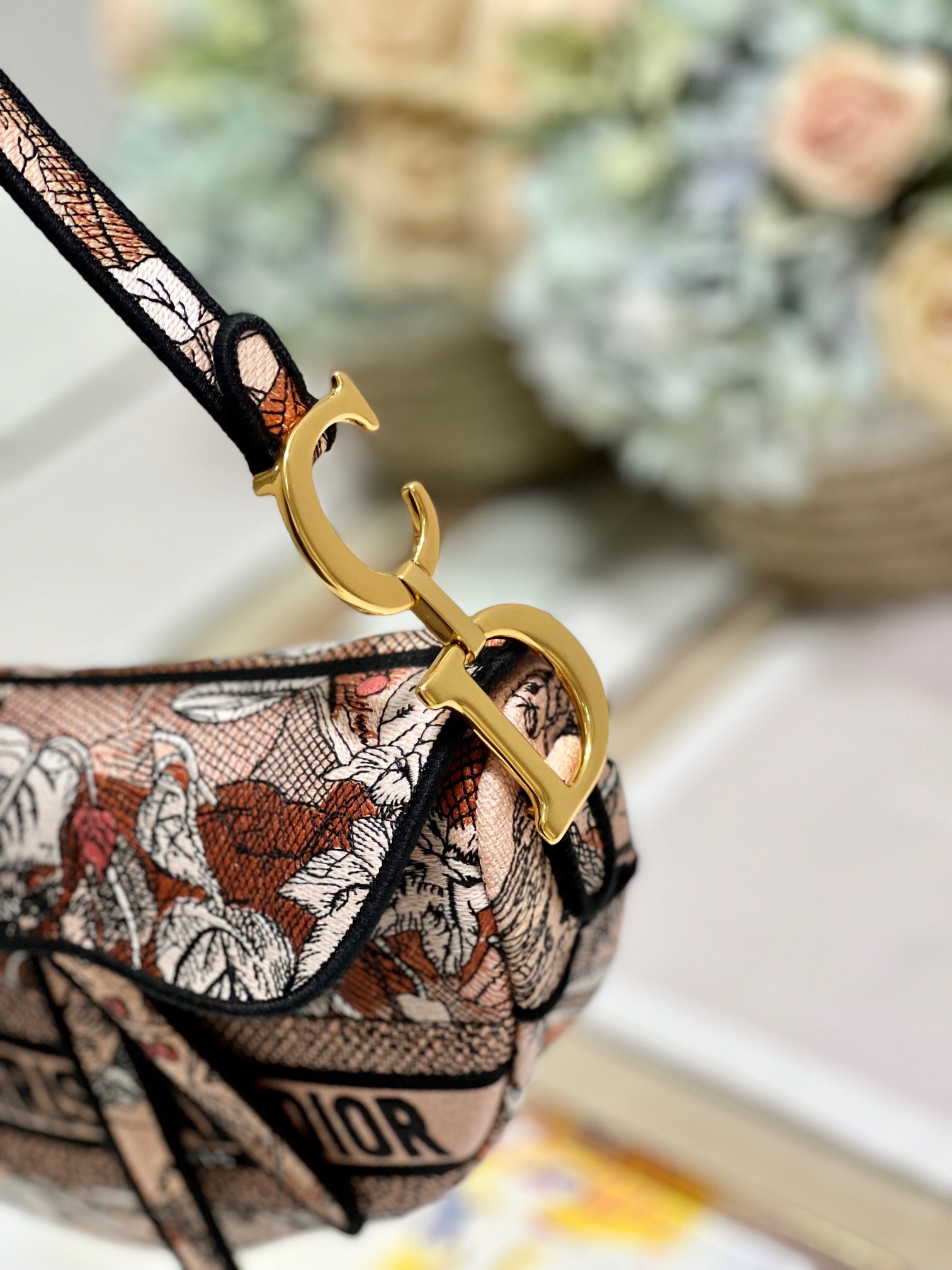 DIOR SADDLE BAG Multicolor Embroidery M0446CE