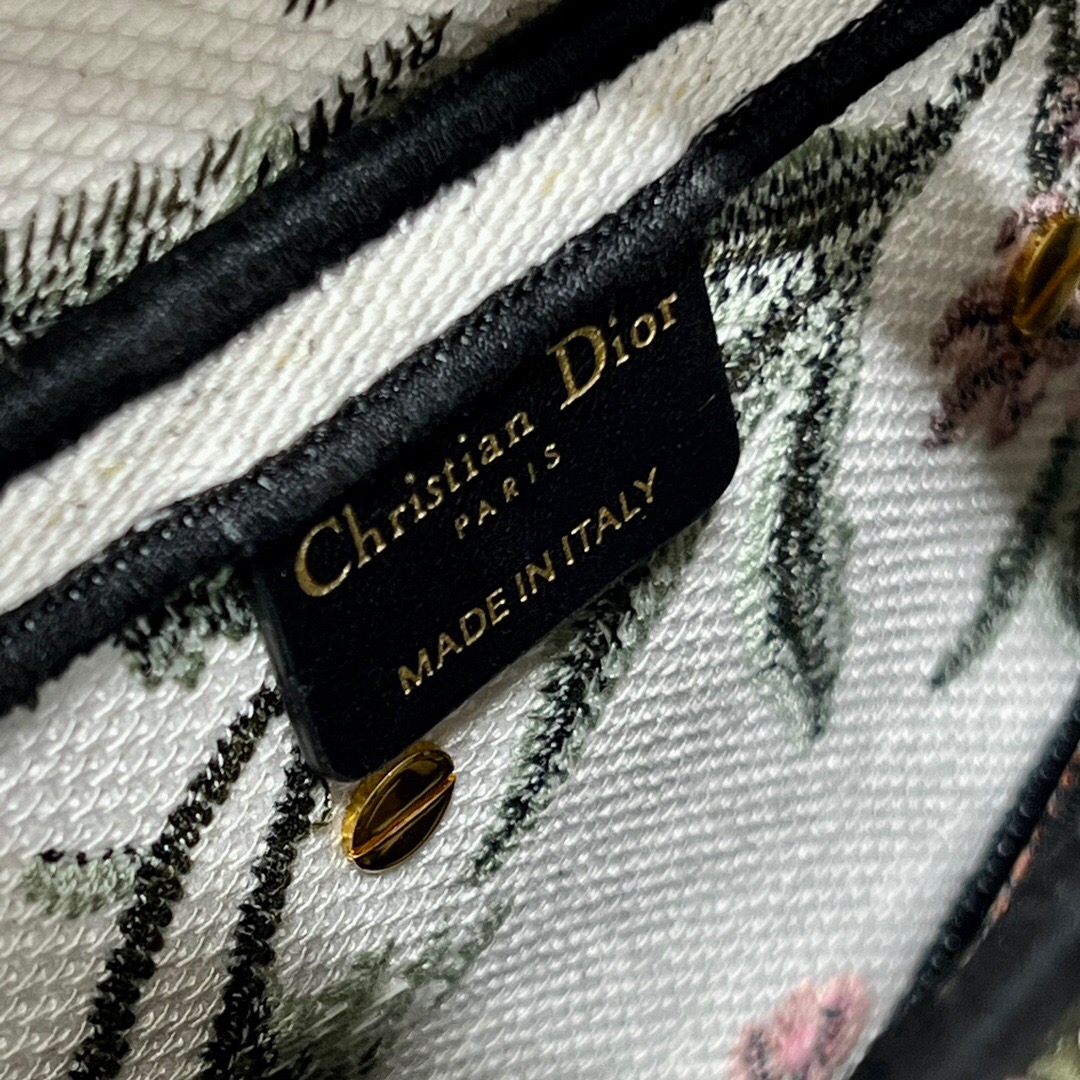 DIOR SADDLE BAG White Multicolor Dior Petites Fleurs Embroidery M0446CEA