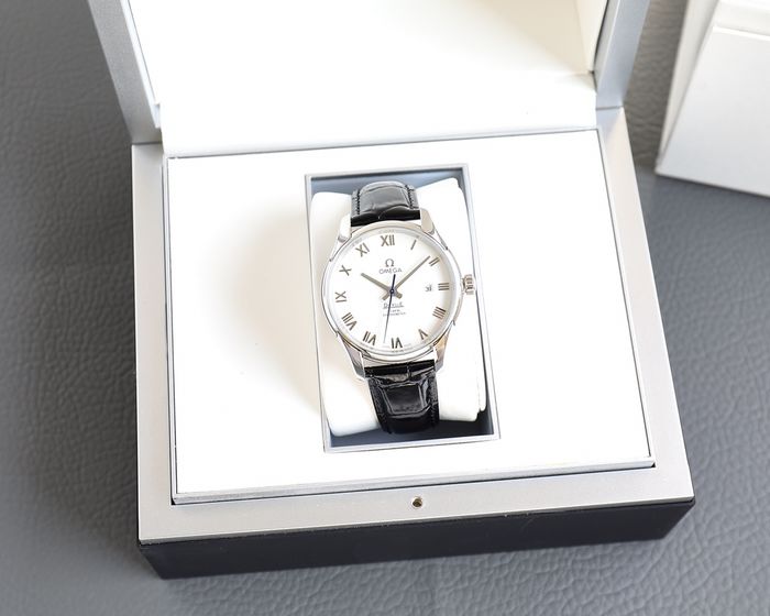 Omega Watch OMW00517