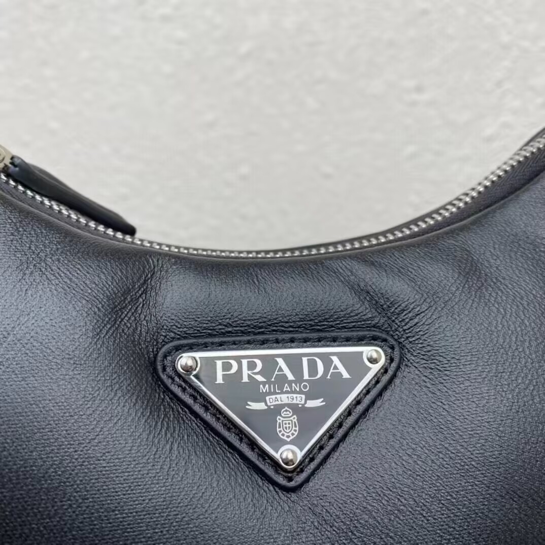 Prada Padded nappa-leather Prada Re-Edition 2005 shoulder bag 1BH204 black