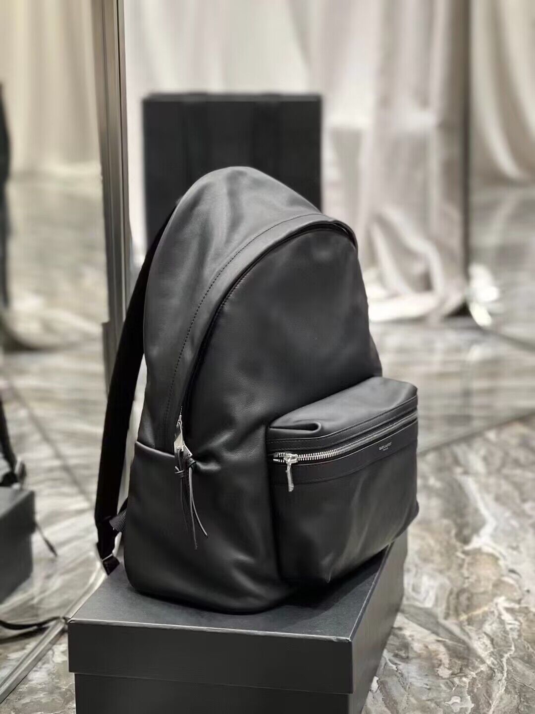 SAINT LAURENT LEATHER large knapsack A886653 black