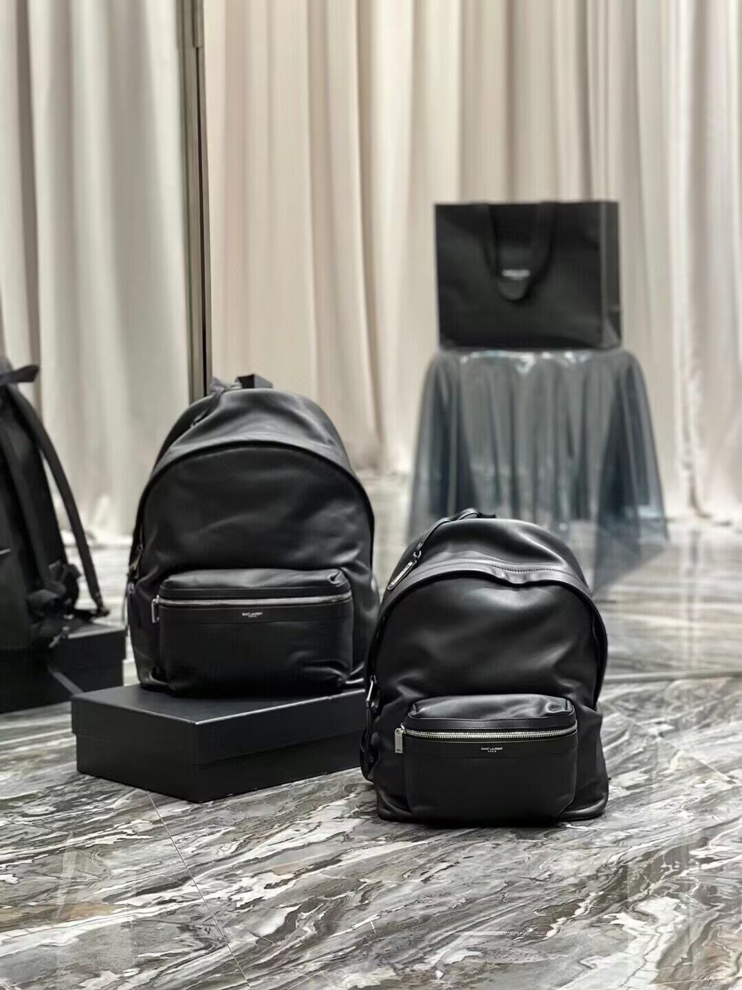 SAINT LAURENT LEATHER large knapsack A886653 black