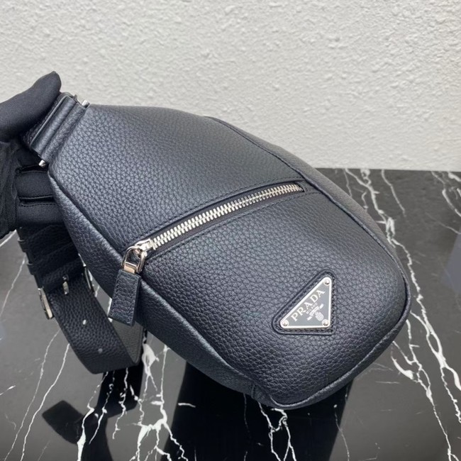 Prada Leather bag with shoulder strap 2VH165 black