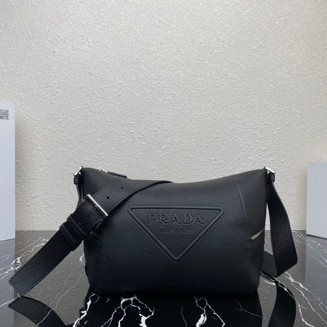 Prada Leather bag with shoulder strap 2VH165 black