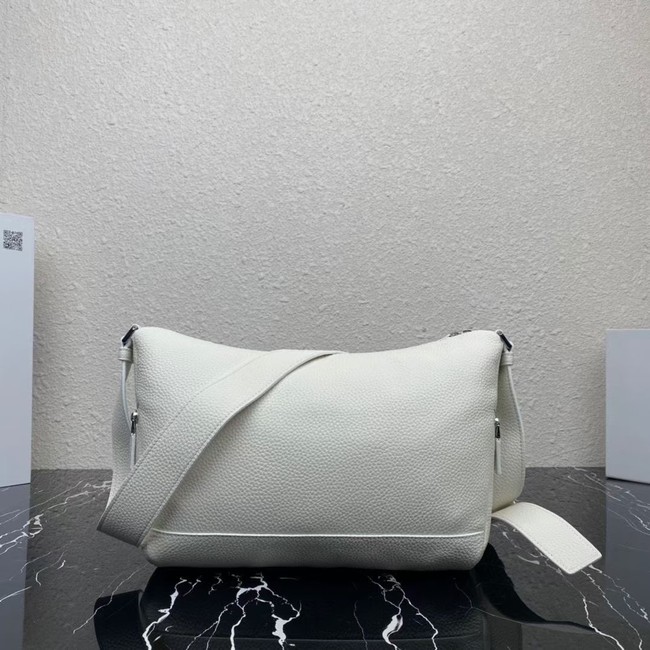 Prada Leather bag with shoulder strap 2VH165 white