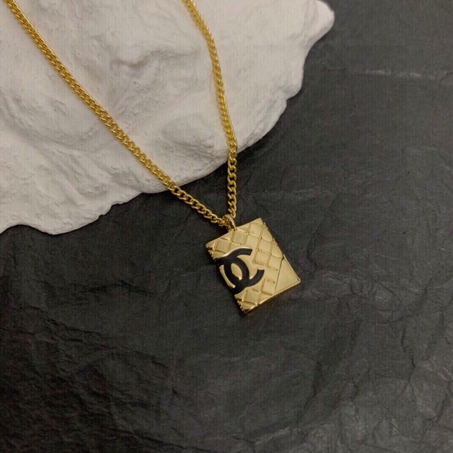 Chanel Necklace CE11620