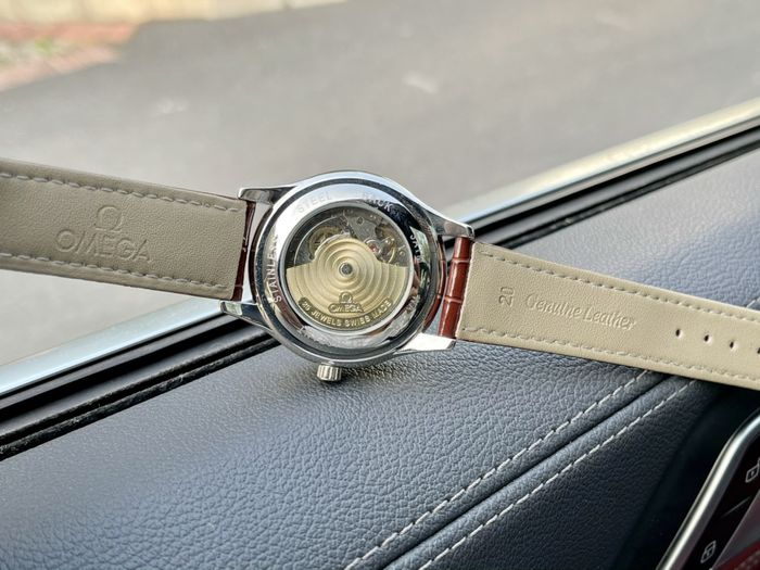 Omega Watch OMW00595-1