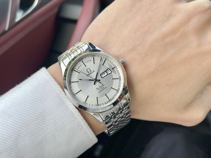 Omega Watch OMW00596-5