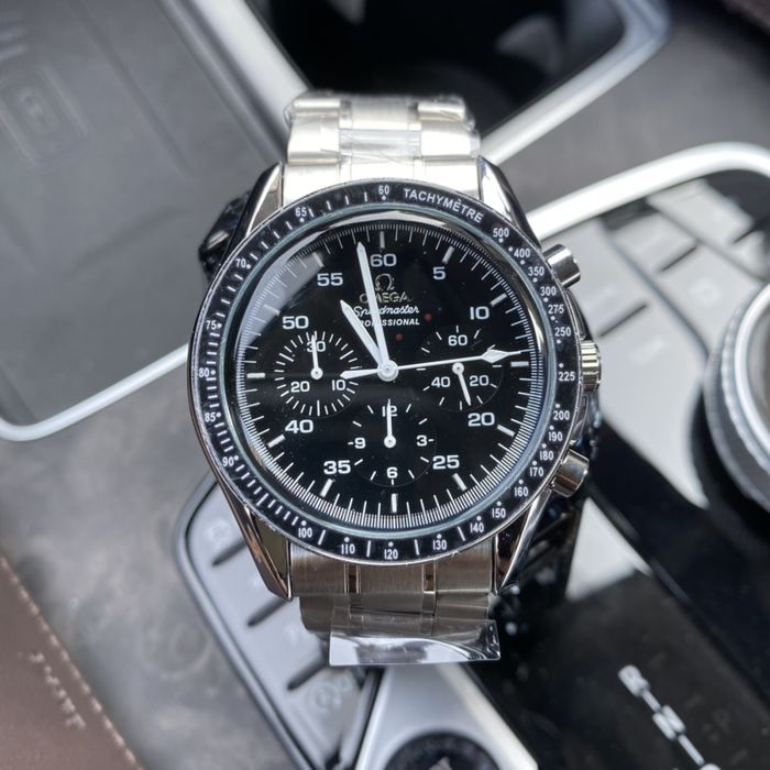 Omega Watch OMW00606-4