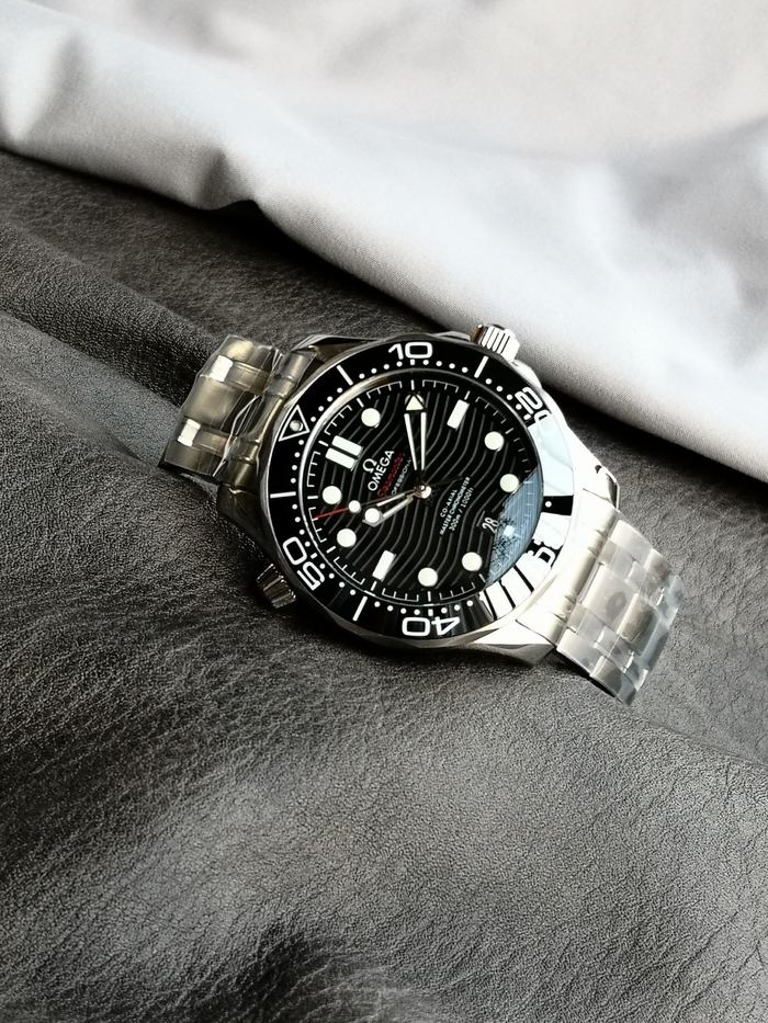 Omega Watch OMW00631