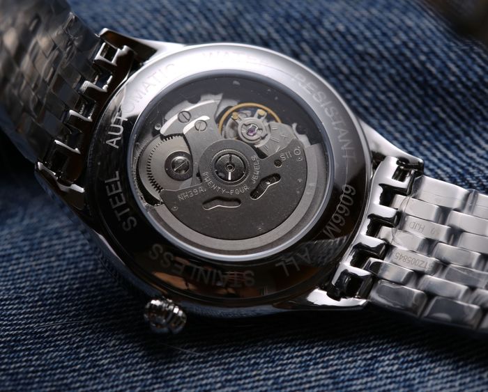 Omega Watch OMW00642