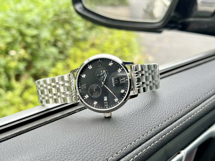 Omega Watch OMW00672-4