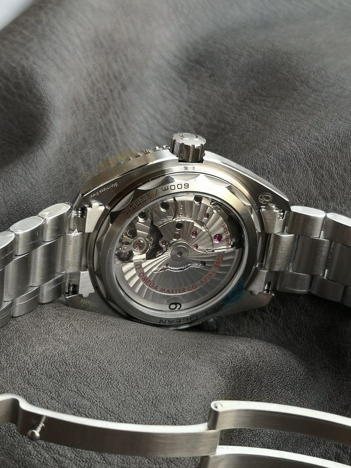 Omega Watch OMW00698